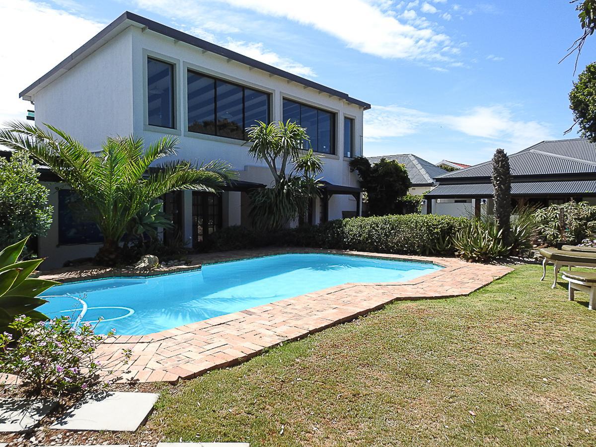 Mosselbay Backpackers Vandrarhem Mossel Bay Exteriör bild