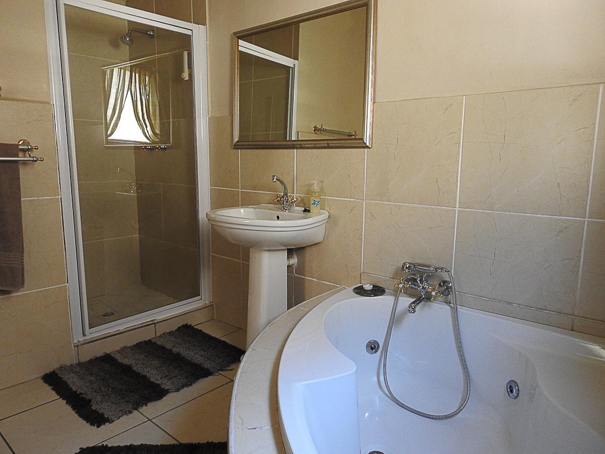 Mosselbay Backpackers Vandrarhem Mossel Bay Exteriör bild