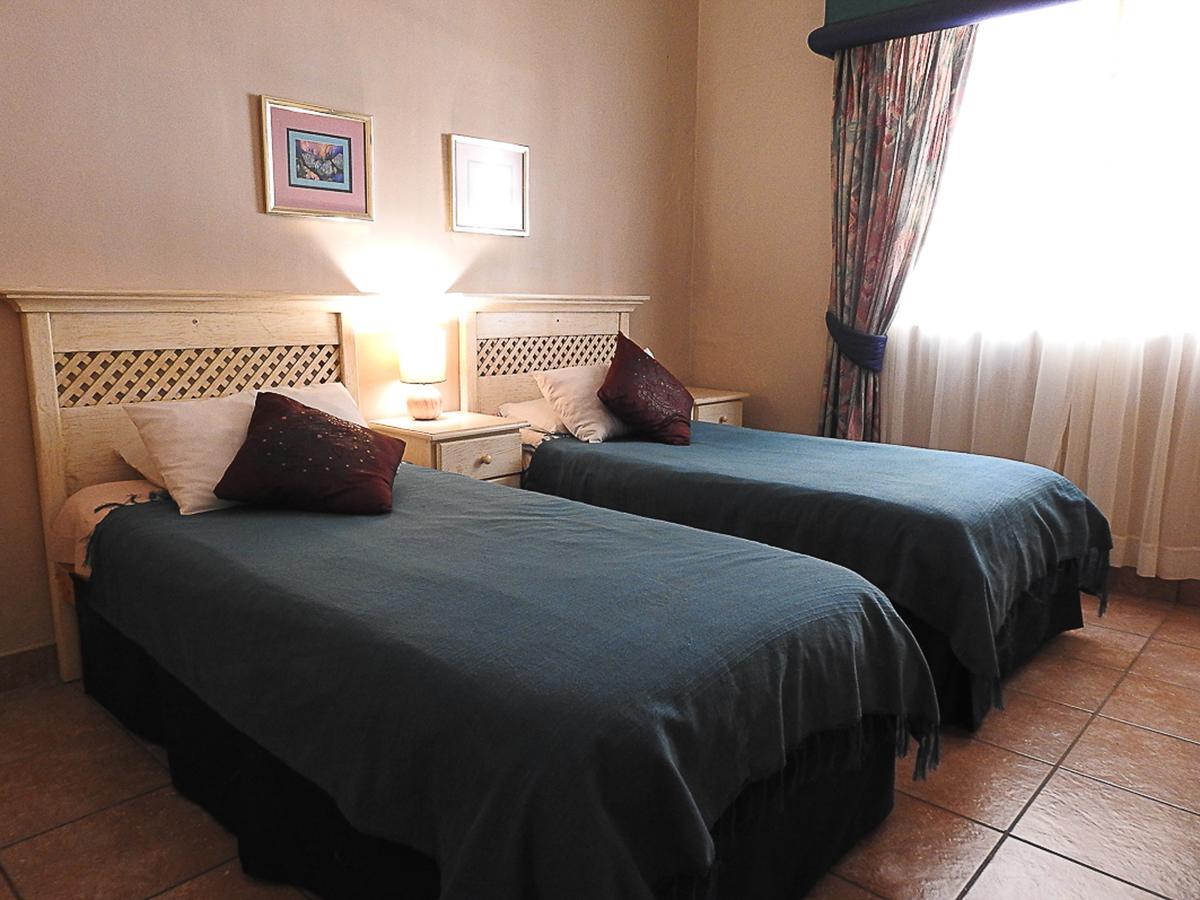Mosselbay Backpackers Vandrarhem Mossel Bay Exteriör bild