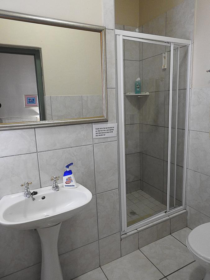 Mosselbay Backpackers Vandrarhem Mossel Bay Exteriör bild