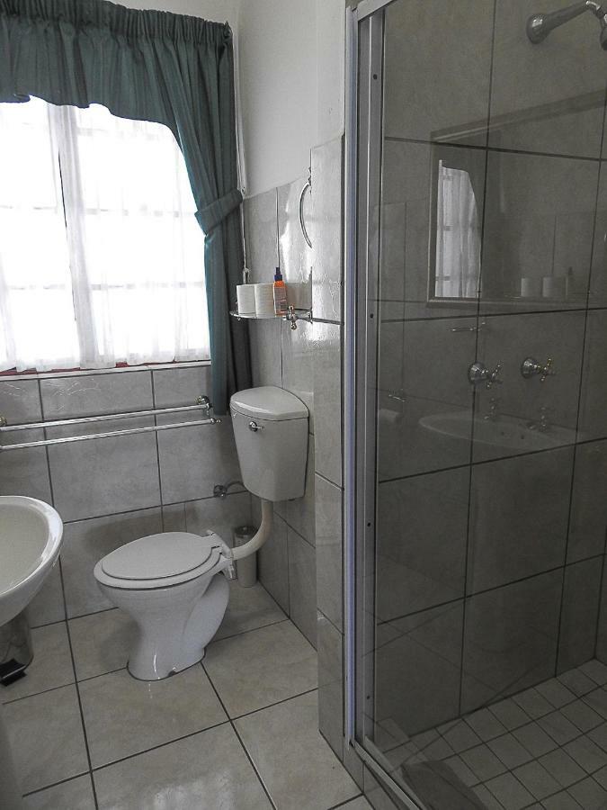 Mosselbay Backpackers Vandrarhem Mossel Bay Exteriör bild
