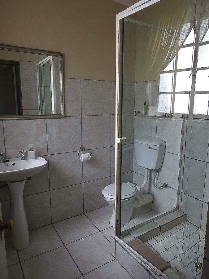 Mosselbay Backpackers Vandrarhem Mossel Bay Exteriör bild