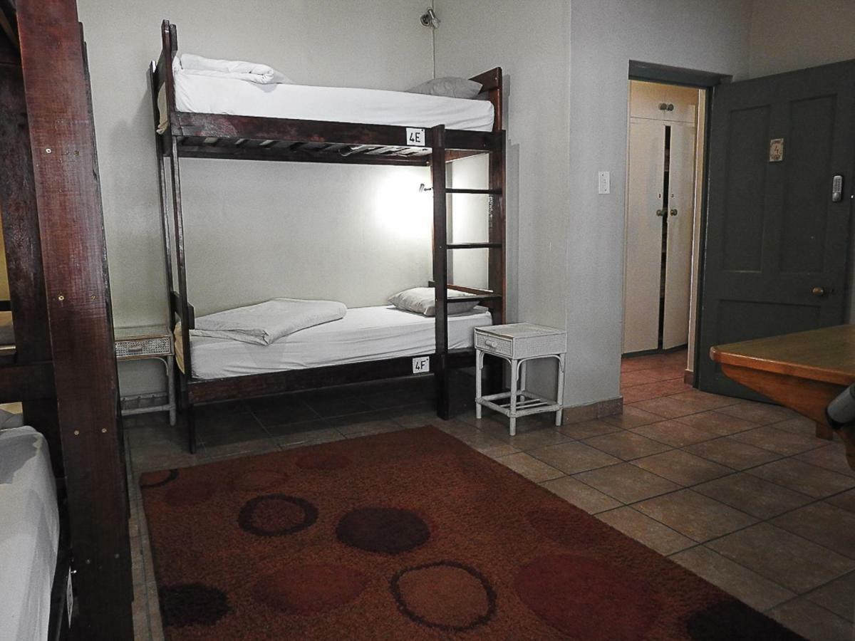 Mosselbay Backpackers Vandrarhem Mossel Bay Exteriör bild